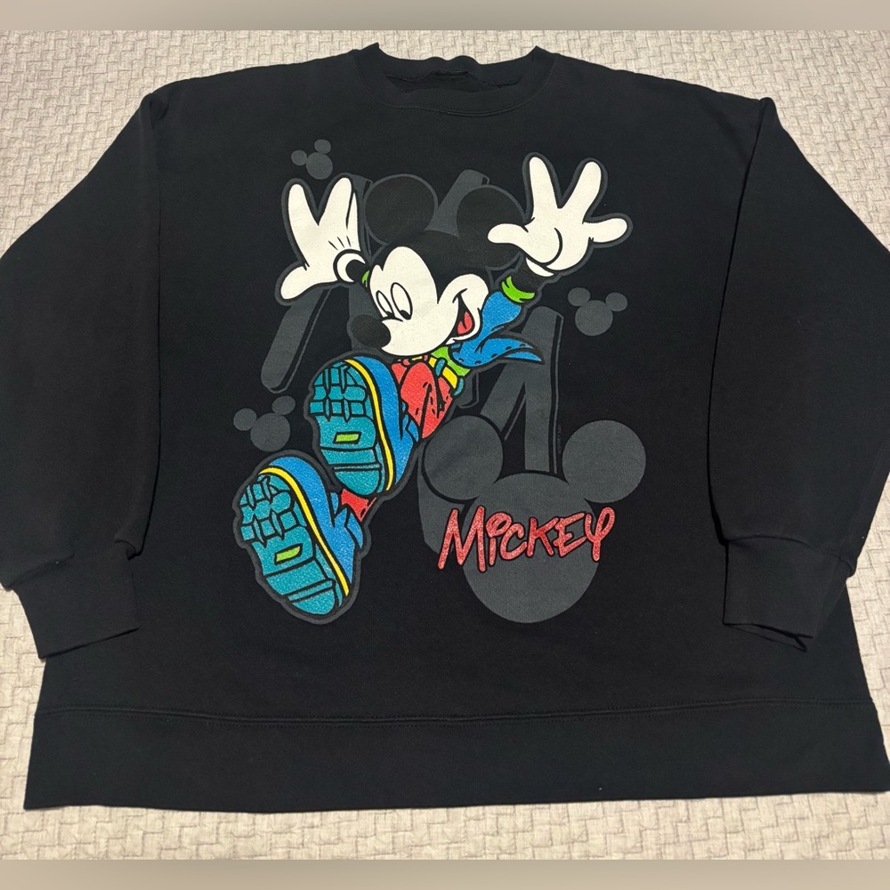 Mickey Mouse Black Crewneck Sweatshirt Size Medium